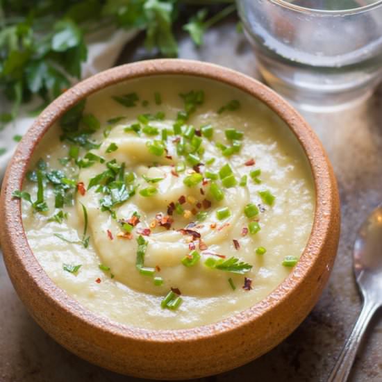 Roasted Garlic Potato Leek Soup