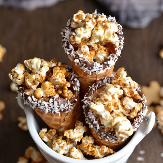 Gingerbread Popcorn