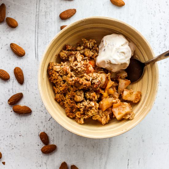 Fall Crumble with Kaki and Pear