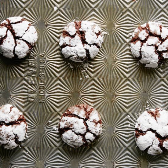 Gooey Chocolate Crinkle Cookie
