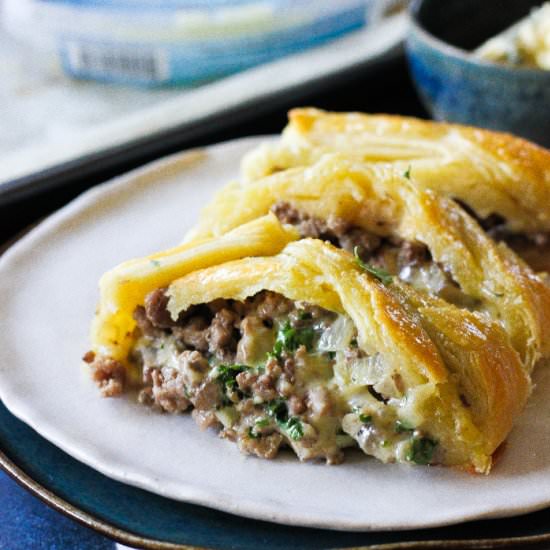 Beef blue cheese braided pastry