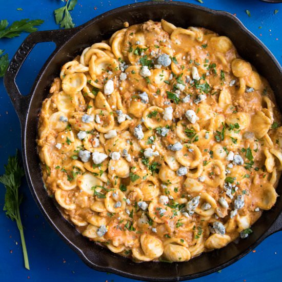 Easy Creamy Buffalo Chicken Mac