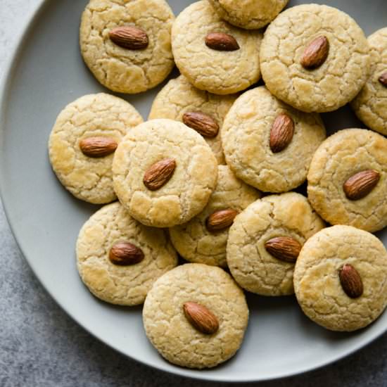 Chinese Almond Cookies