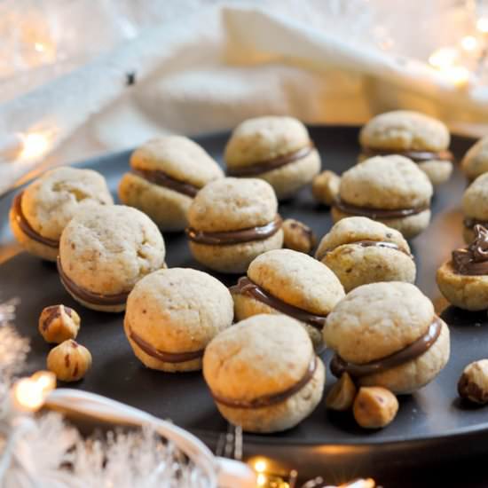 Hazelnut Nutella Kisses