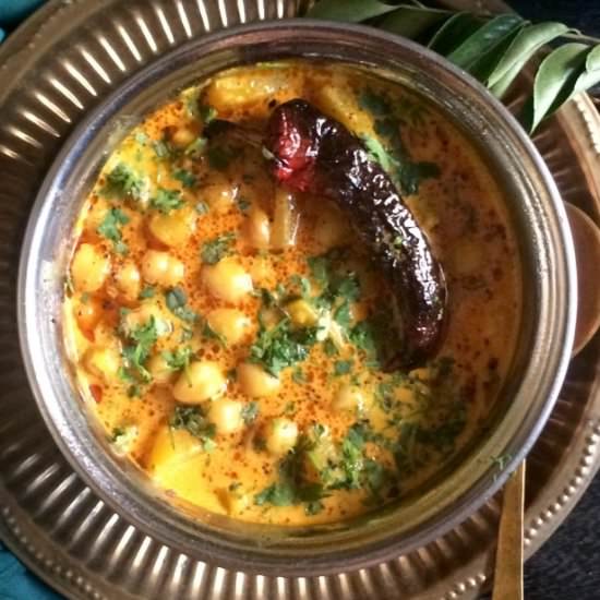 Vegan Pumpkin and Chickpea Curry