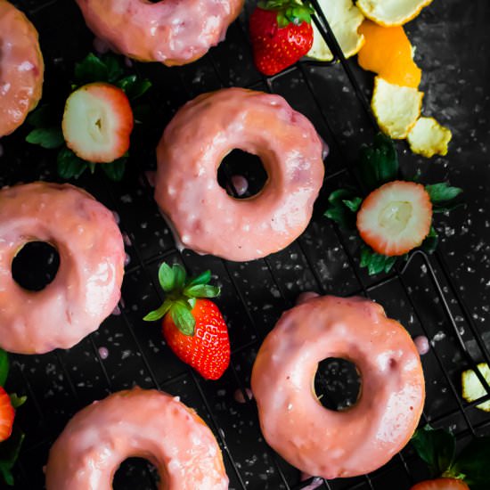 strawberry orange spiced donuts
