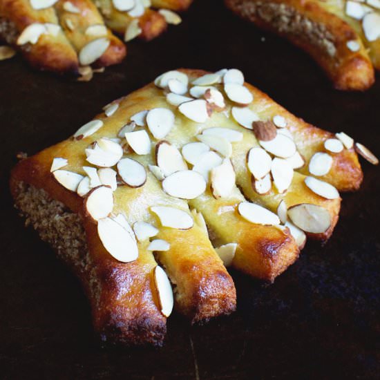 Low-Carb Bear Claws