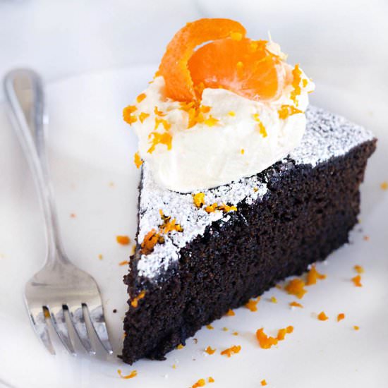 Spicy Gingerbread Cake