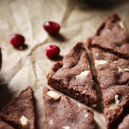 Gingerbread Brownie Bark
