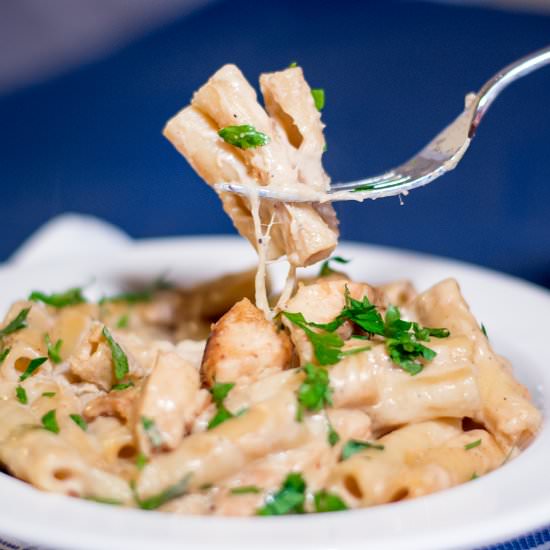 Chicken & Pasta in a Béchamel Sauce