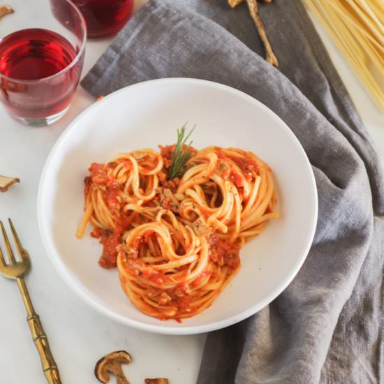 Tagliatelle with mushroom sauce