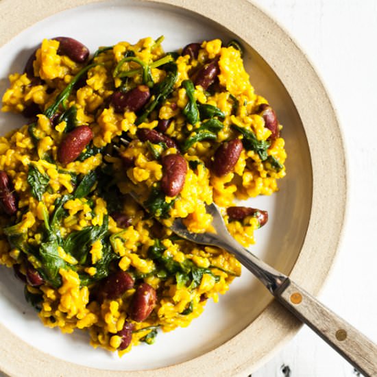 One-Pot Turmeric Rice & Beans