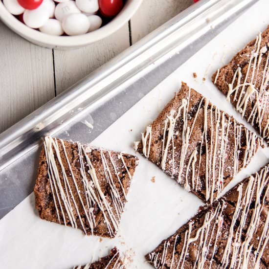 Peppermint Brownie Bark