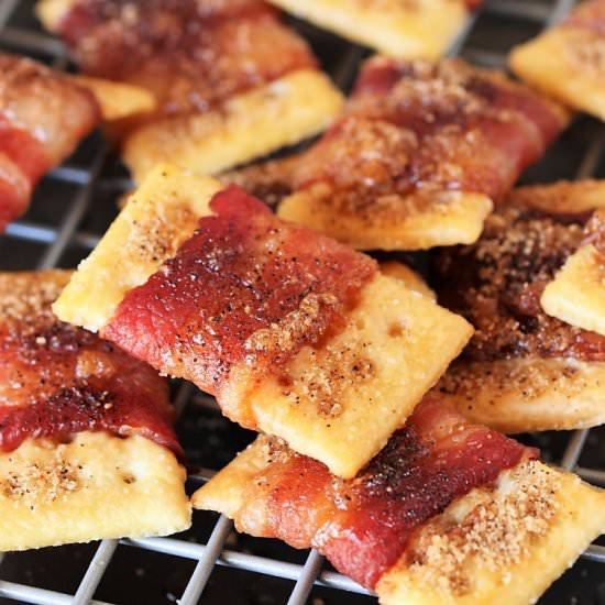 Sweet-&-Spicy Bacon Crackers