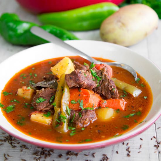 GOULASH RECIPE HUNGARIAN STYLE