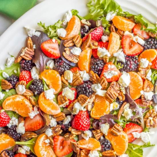 Mixed greens salad with fruit