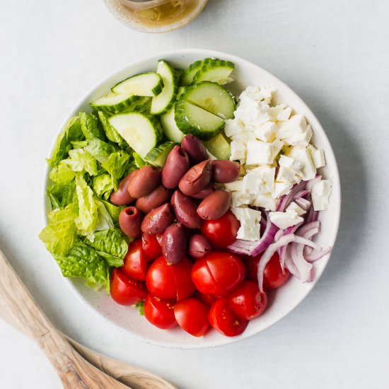 simple Greek salad and dressing
