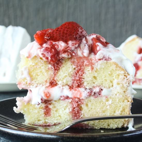 Roasted Strawberry Mascarpone Cake
