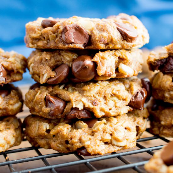 PB Chocolate Chip Oatmeal Cookies