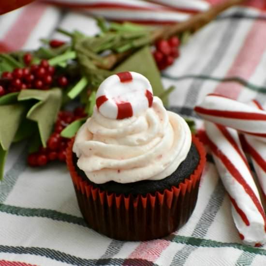 Peppermint Buttercream Cupcakes