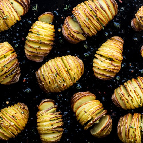 Herby hasselback potatoes (V,GF)