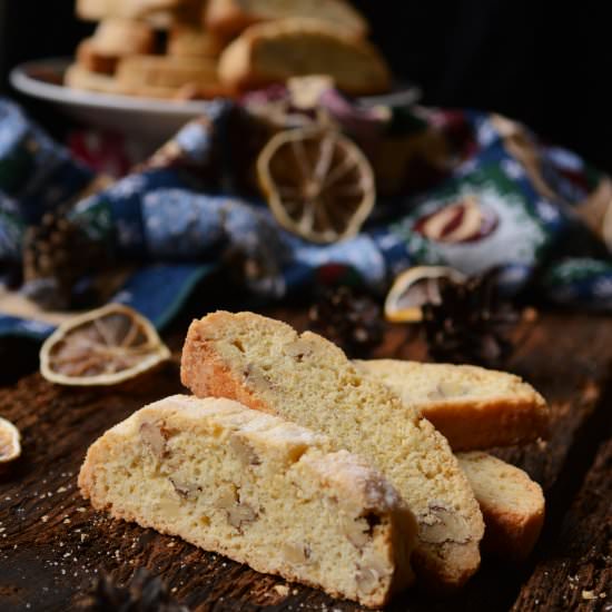 Walnut Cantuccini