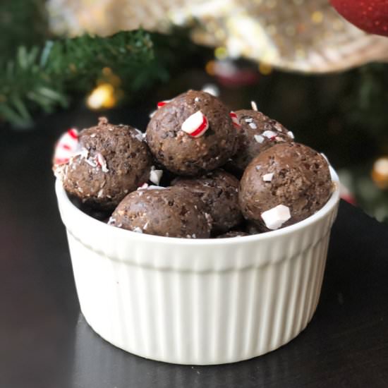 Peppermint Mocha Energy Bites