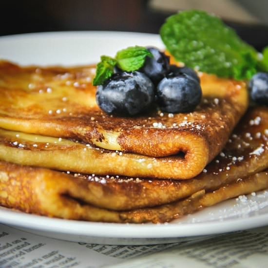 Crêpes with Sweet Cocoa-Coconut Sauce