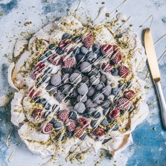 Frozen Berry Pavlova