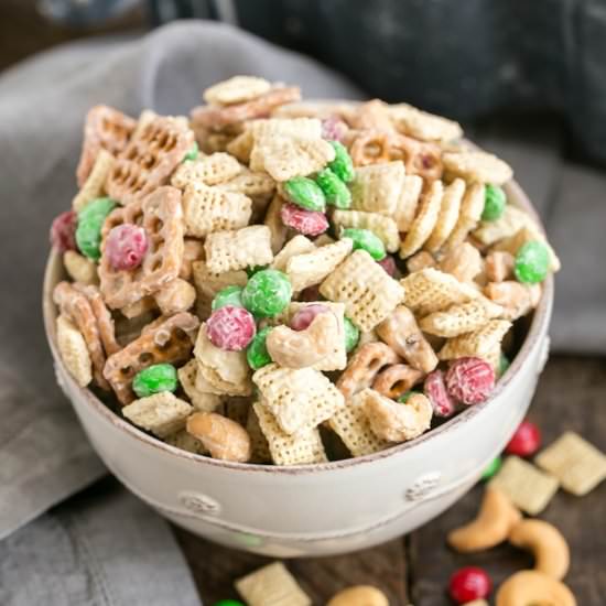 White Chocolate Cashew Party Mix