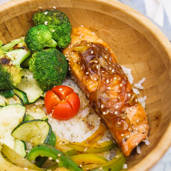 Salmon with Oyster Sauce and Onions