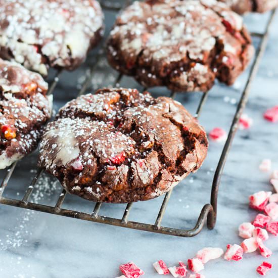 Chocolate Peppermint Crinkle Cookie