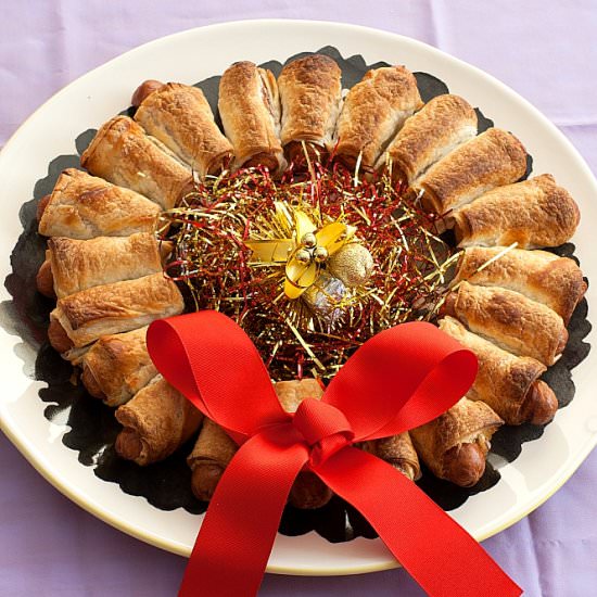 Pigs in a Blanket Wreath