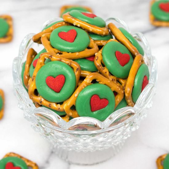 Grinch Pretzel Bites