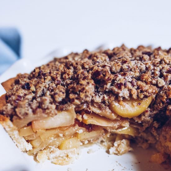 Paleo Maple Pecan Apple Crumb Pie