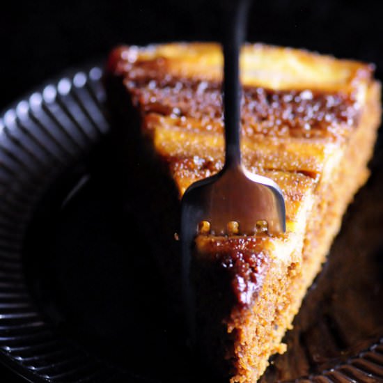 Caramelized Gingerbread Banana Cake
