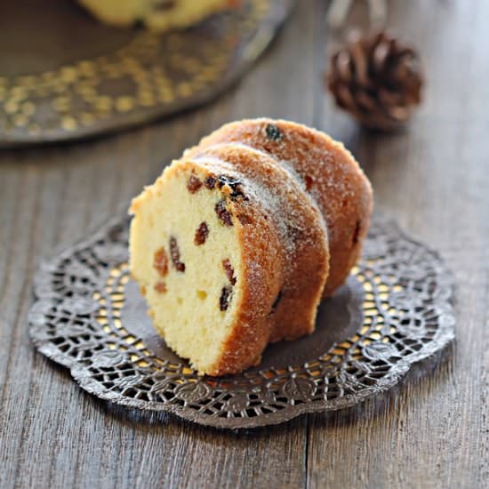 Lemon Yogurt Bundt Cake