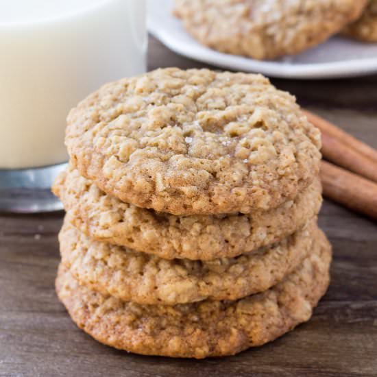 Chewy Oatmeal Cookies