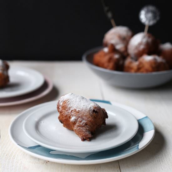 Dutch oliebollen