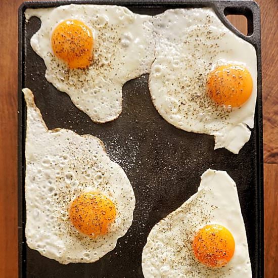 Perfect fried eggs for breakfast