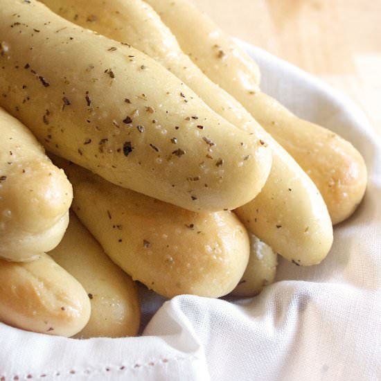 Garlic Butter Breadsticks