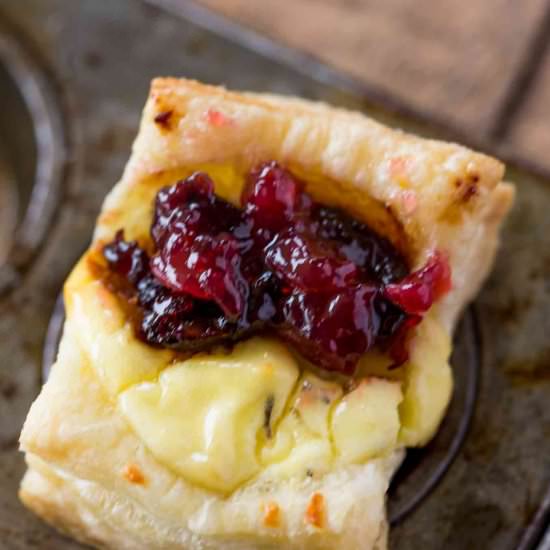 Cranberry Goat Cheese Pastry Bites