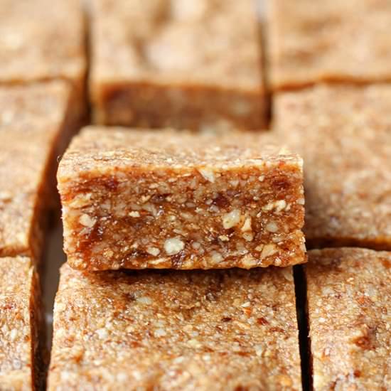 Paleo Whole30 Apple Cinnamon Bars