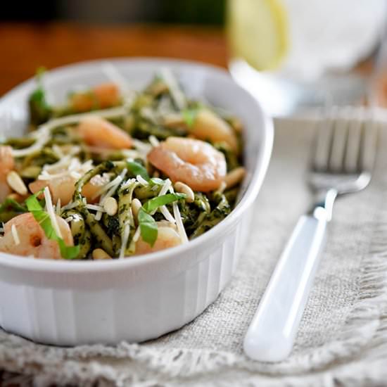 Spinach Pesto Pasta with Shrimp