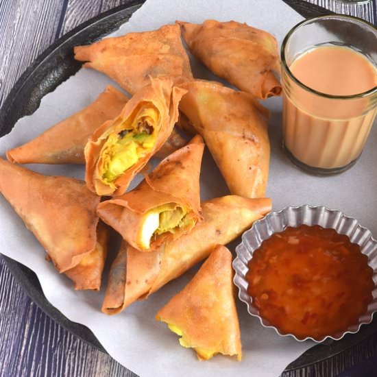 Avocado Egg Samosa Roll