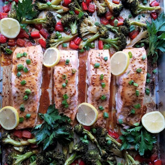Roasted Salmon & Broccoli
