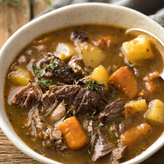 SLOW COOKER BEEF POT ROAST