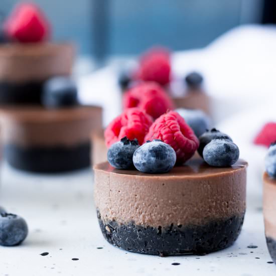 No Bake Vegan Chocolate Cheesecake