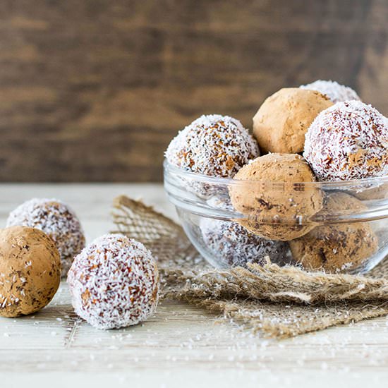 Goji Almond Energy Bites