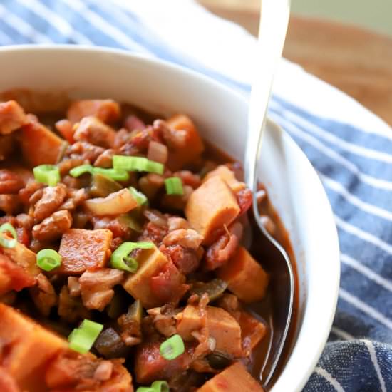Chipotle Sweet Potato Chili (Vegan)